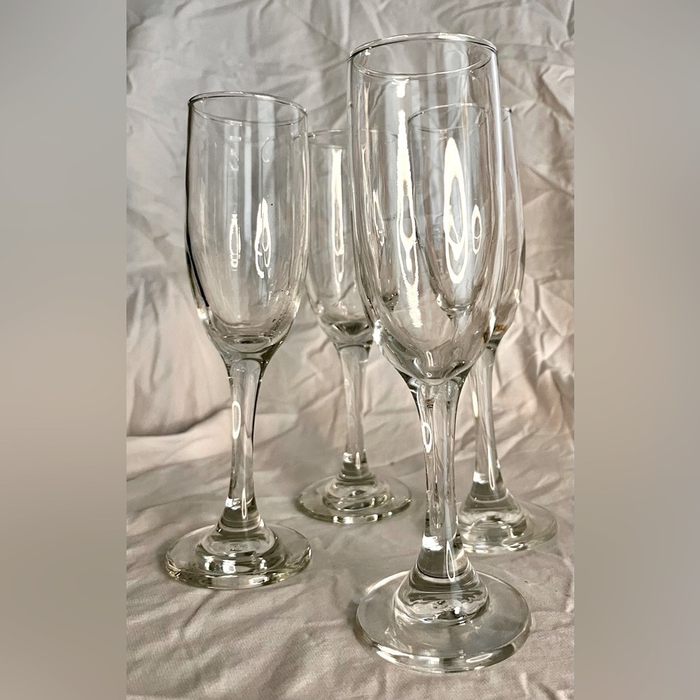Cristar Champagne Flutes Set of 4 Clear Glass Stemware 8" Tall Party Celebration